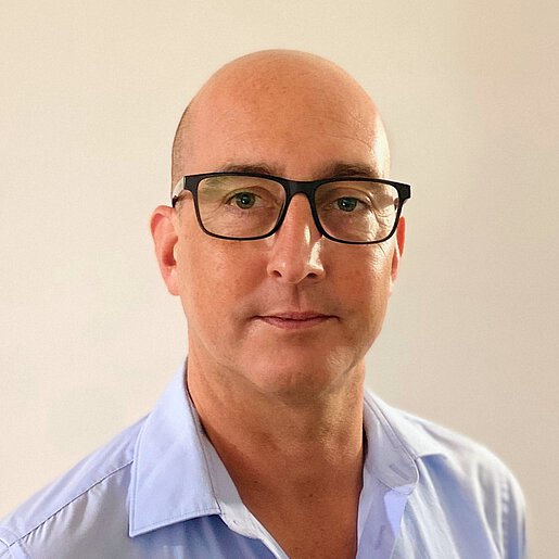 Geschäftsführer von adcos