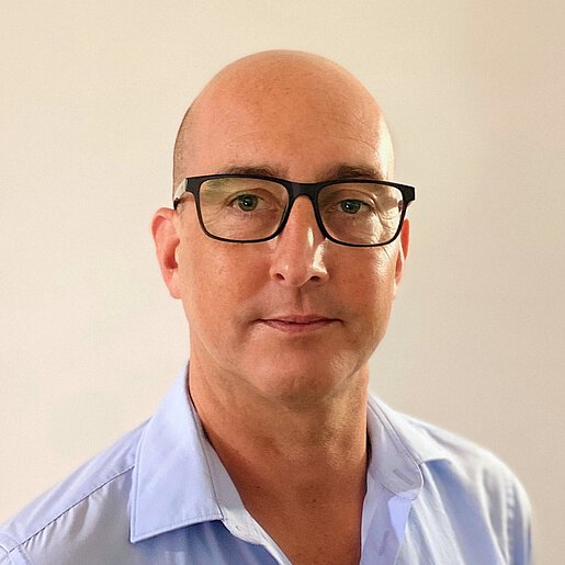 Geschäftsführer von adcos