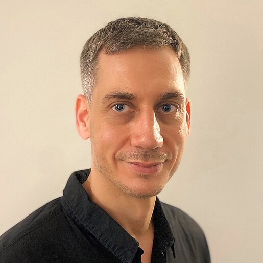 Geschäftsführer von adcos